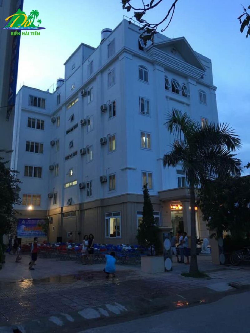 khách sạn Hoàng phương Hải Tiến